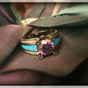Stunning Opal Ring!